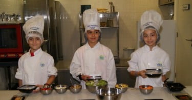 Bom Petisco premeia vencedores do concurso de culinária infantil