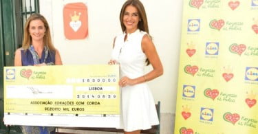 Lidl doa 18 mil euros à Associação Corações com Coroa