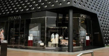 Prada quer abrir 260 lojas em três anos