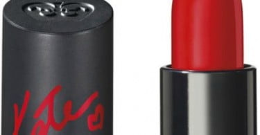 Rimmel London lança Baton Lasting Finish by Kate Moss