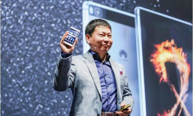Huawei lança smartphone P8