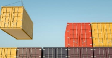 Brasil aumenta imposto de importação em 25%