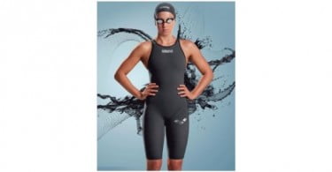 Sport Zone lança campanha em fato de banho olímpico da Arena