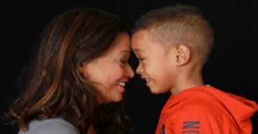 Minipreço e Help-Portrait ajudam famílias desfavorecidas