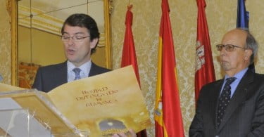 Câmara de Salamanca distingue antigo diretor do Porto de Leixões
