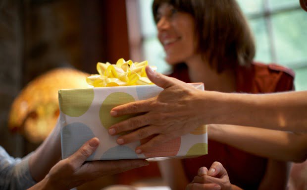 Vestuário e brinquedos são os presentes que os portugueses mais vão oferecer no Natal