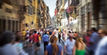 Confiança dos consumidores portugueses no nível mais alto desde 2006