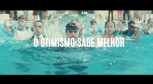 Sumol desafia consumidores a ver as coisas com um olhar otimista