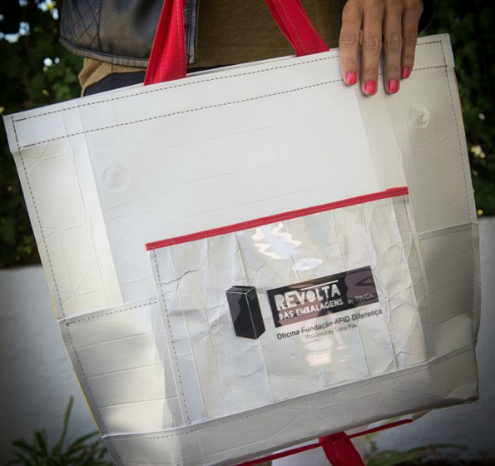 Revolta das Embalagens Tetra Pak AFID Touch