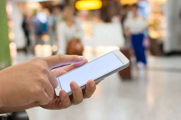 usar smartphone Distribuição Hoje