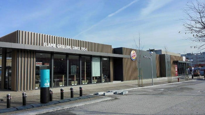A Burger King ibérica assinou esta semana um acordo com a Ibersol no qual assume o compromisso de abrir 40 novos restaurantes Burger King em Portugal e Espanha