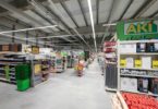 AKI interior da loja Distribuição Hoje