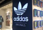 Adidas fecha lojas e aposta no online