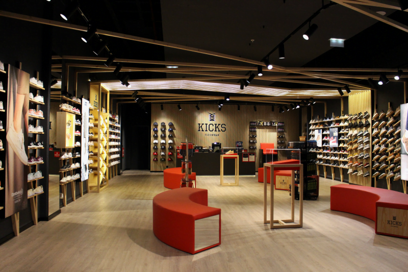 Kicks abre 11ª loja com conceito renovado