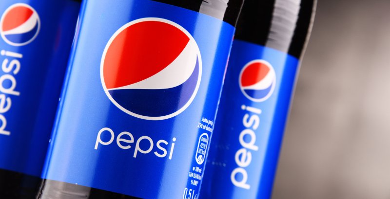 PepsiCo pretende poupar 67 000 milhões de garrafas plásticas descartáveis até 2025