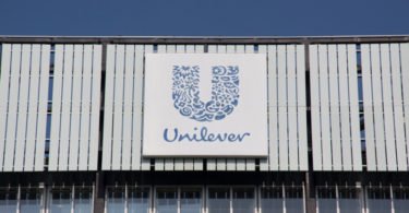 Unilever vai compra marcas de higiene oral da P&G