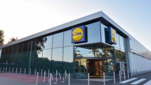 Fachada loja Lidl scaled