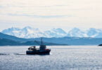 boat in the middle of the sea e