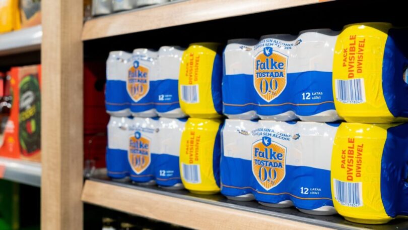 A cadeia de supermercados Mercadona ampliou a sua linha de cervejas, com a Falke Tostada 0,0%, produzida pela Heineken.