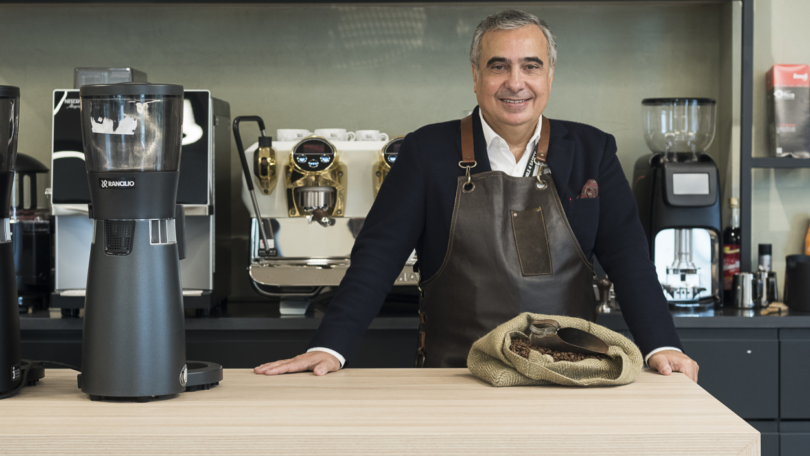Victor Manuel Martins assume presidência da Associação Industrial e Comercial do Café