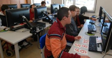 Fundação Vodafone Portugal apoia inclusão social através das TI