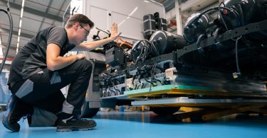 Iniciada produção em série do camião elétrico Mercedes-Benz eEconic