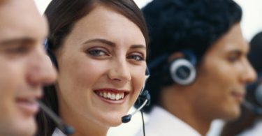 Auriculares evitam dores de costas e ombros