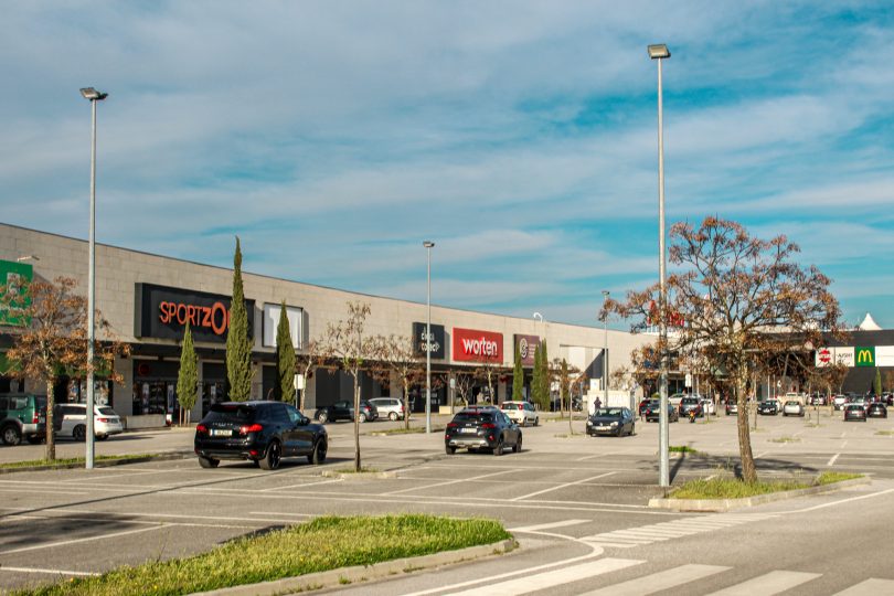 Sogenial Immobilier entra em Portugal com aquisição do Évora Retail Park 