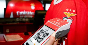 MB WAY e SL Benfica lançam coleção oficial com tecnologia de pagamentos contactless