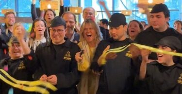 Café Joyeux em Portugal distinguido com Ordem de Mérito francesa pelo impacto na inclusão