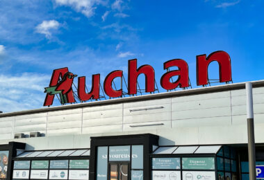 Auchan volta a aderir à Hora do Planeta e mantém foco na descarbonização da operação