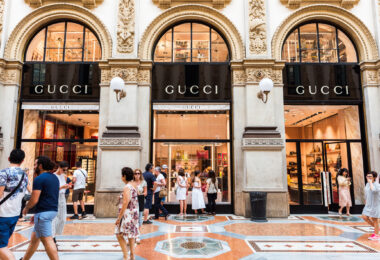 Retalho de luxo europeu cresce em lojas, mas escassez de espaços mantém-se