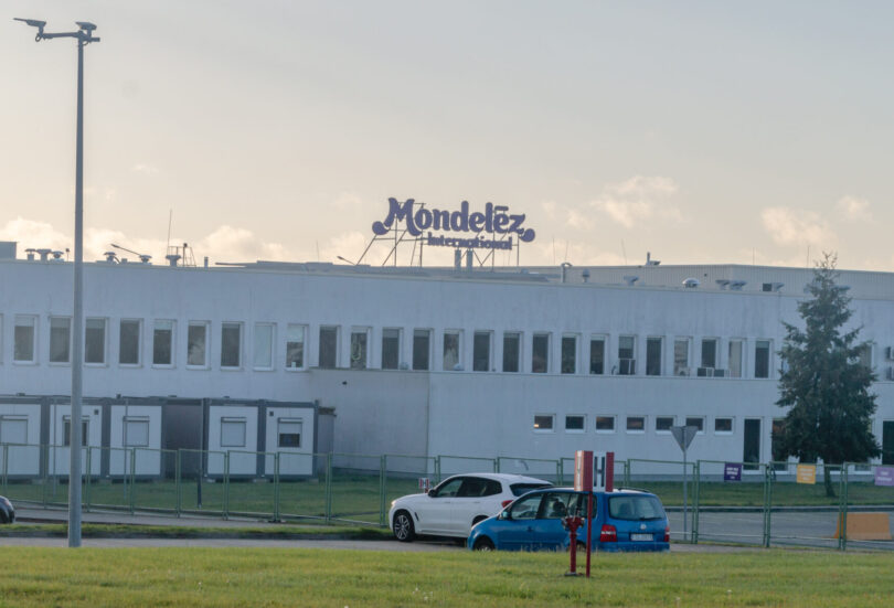 Mondelēz ‘cortou’ 1000 toneladas de plástico virgem em 2025 na Europa