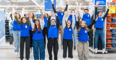 A Decathlon Portugal vai distribuir 1,4 milhões de euros dos seus lucros pelos seus colaboradores, numa iniciativa que resulta do desempenho económico alcançado em 2025 e do contributo das equipas para o crescimento da operação no país.