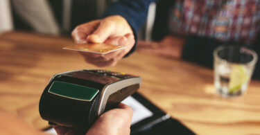 Consumo em Portugal cresce à boleia de mais transações, mas valor médio por compra recua