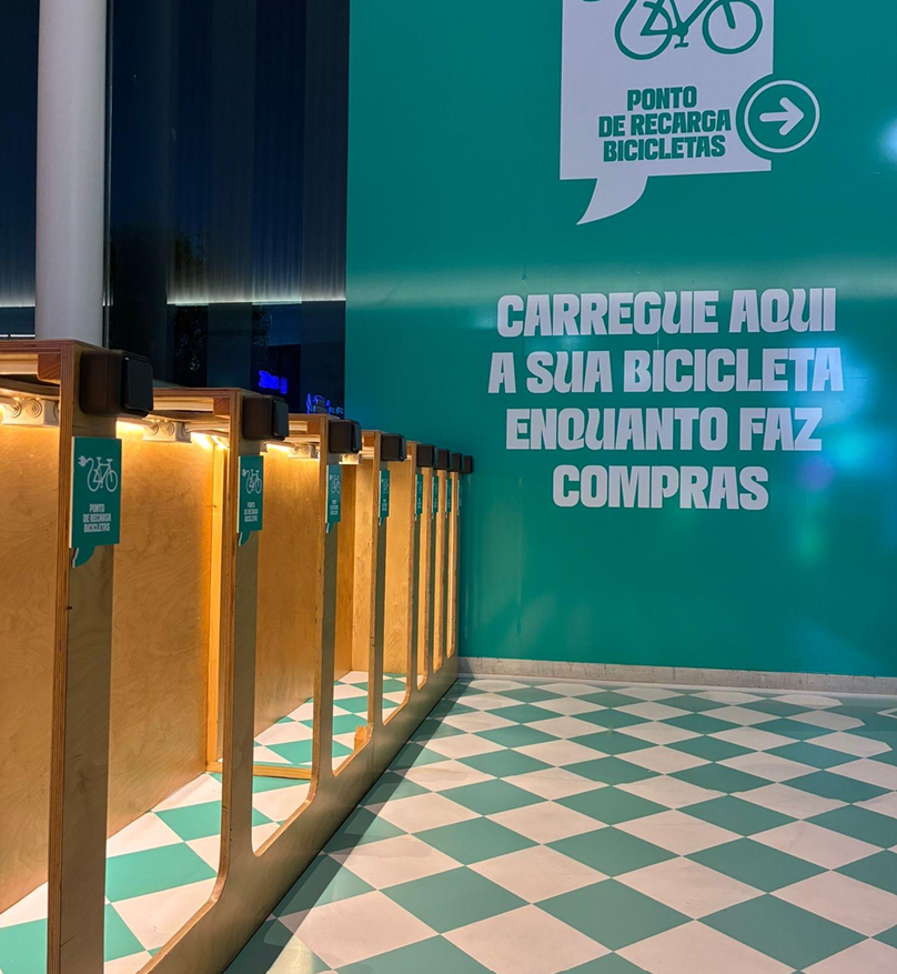 Espaço Guimarães lança hub de mobilidade com carregamento para bicicletas e trotinetes