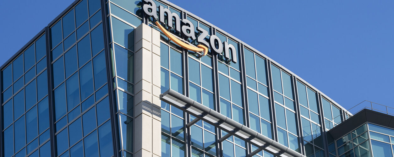 Amazon leva tecnologia de assistente de compras com IA a retalhistas
