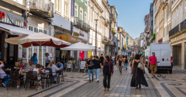 Comércio de rua mantém dinâmicas distintas entre Lisboa e Porto