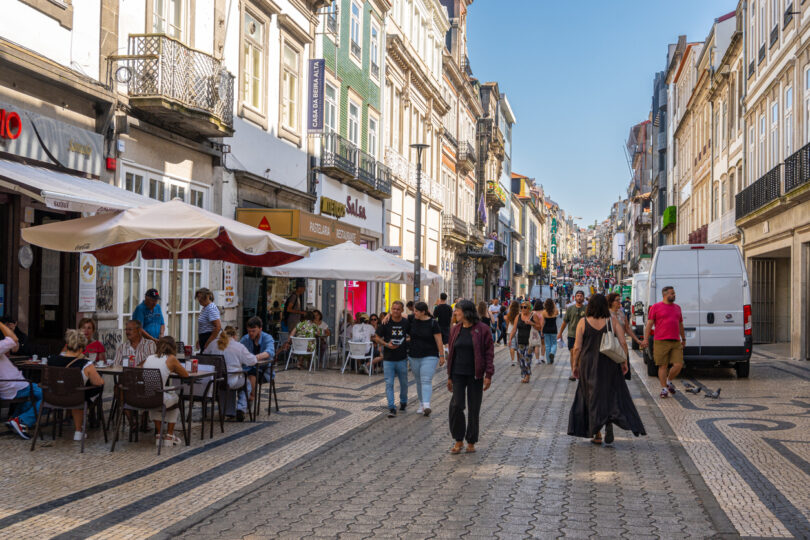 Comércio de rua mantém dinâmicas distintas entre Lisboa e Porto